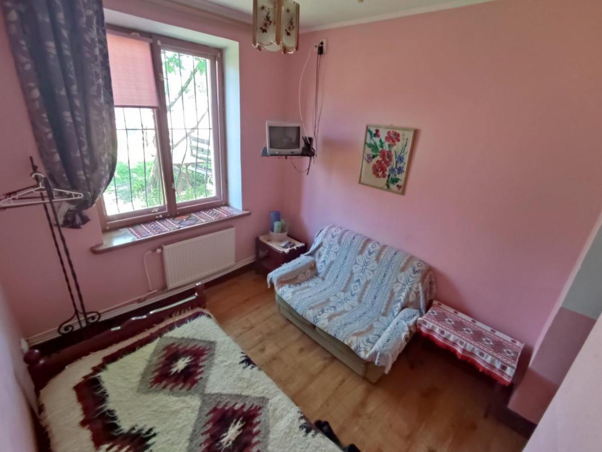 Готель-Маєток Lipiny エクステリア 写真